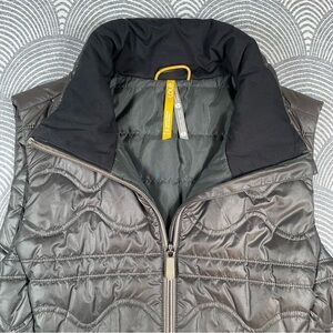 Lole Charcoal Gray Quilted Vest
